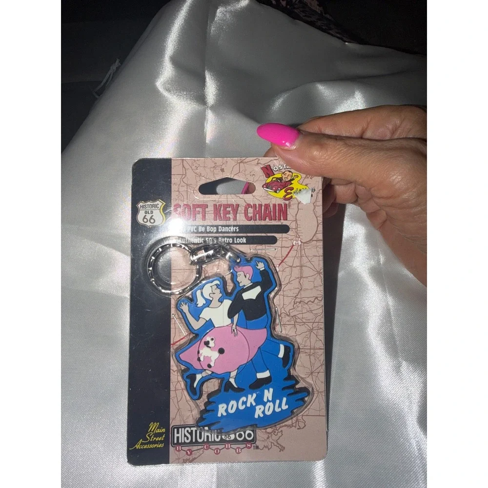 Historic Route 66 Rock N Roll Be Bop Dancers 3D PVC Keychain 35534 Retro 50s
